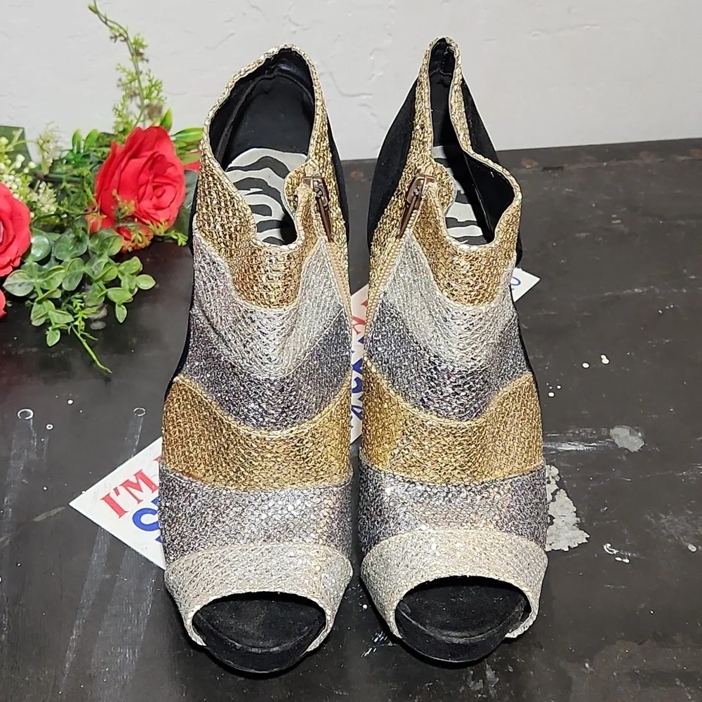 Gold Silver BlackFaux Suede Stiletto Zippered Heel 8